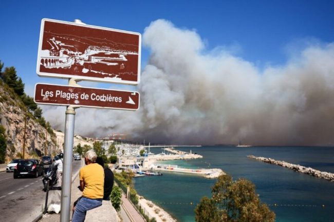 Στις φλόγες η Μασσαλία!
